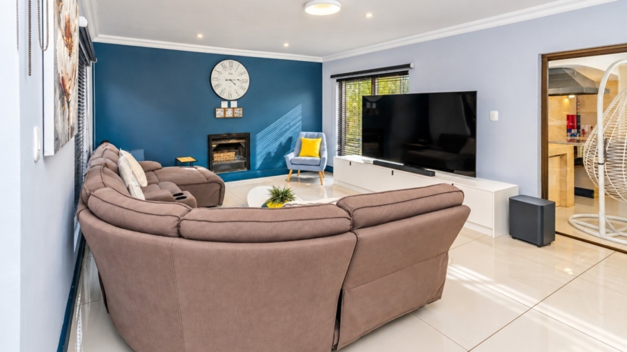 3 Bedroom Property for Sale in WestLake Country Safari Estate North West
